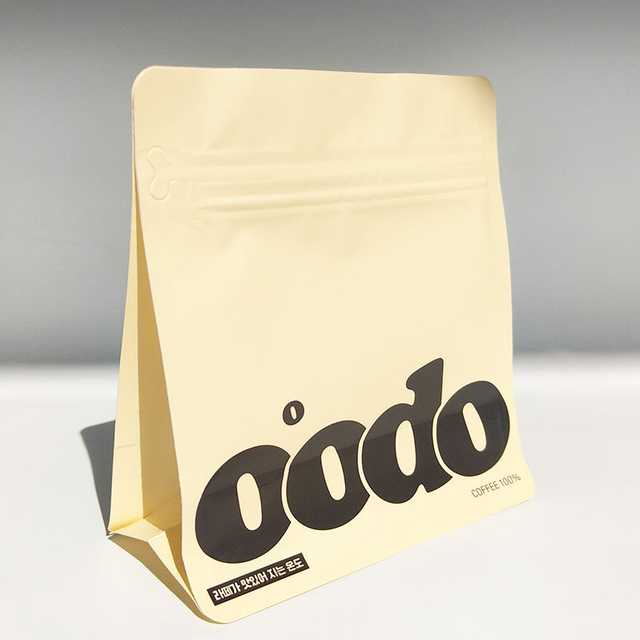 El cliente imprimi&oacute; el bolso de empaquetado del caf&eacute; de la parte inferior plana de las bolsas de 12oz 500g 1kgs con la v&aacute;lvula